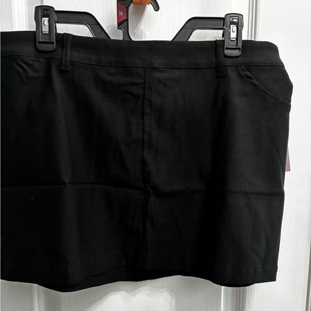 NWT Wild Fable mini skirt  Size Large